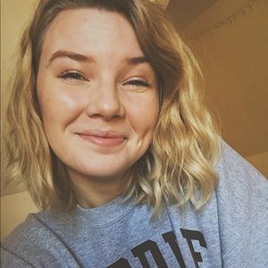 Meet your Posher, Elena